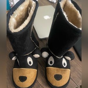 Bear boots